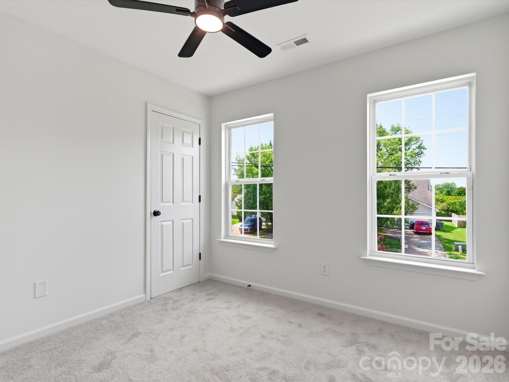 908 Lakehill Road — Charlotte