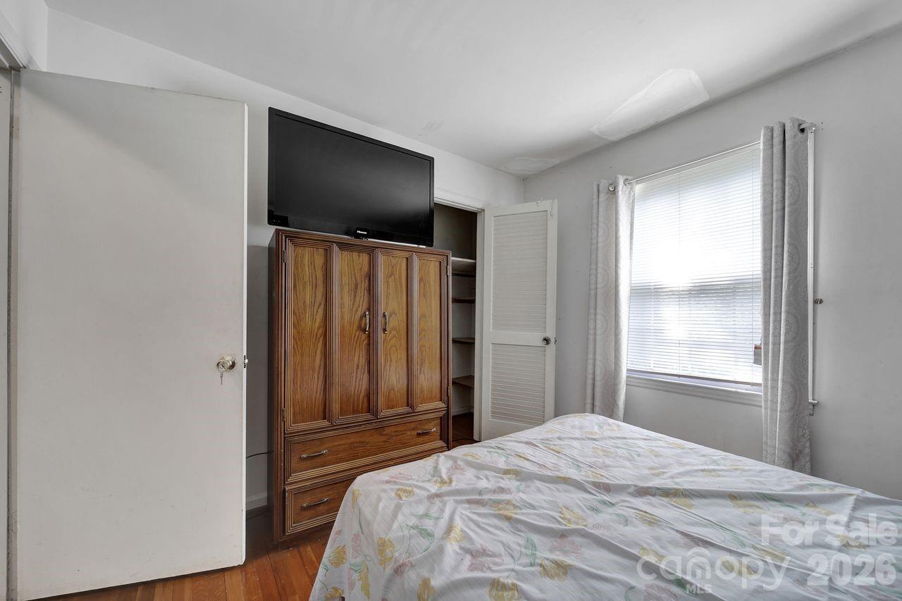 6010 Red Carriage Lane — Charlotte