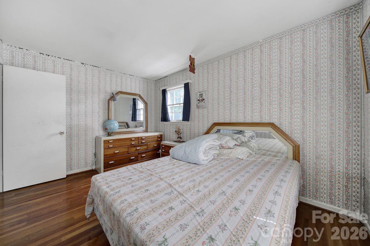 6010 Red Carriage Lane — Charlotte