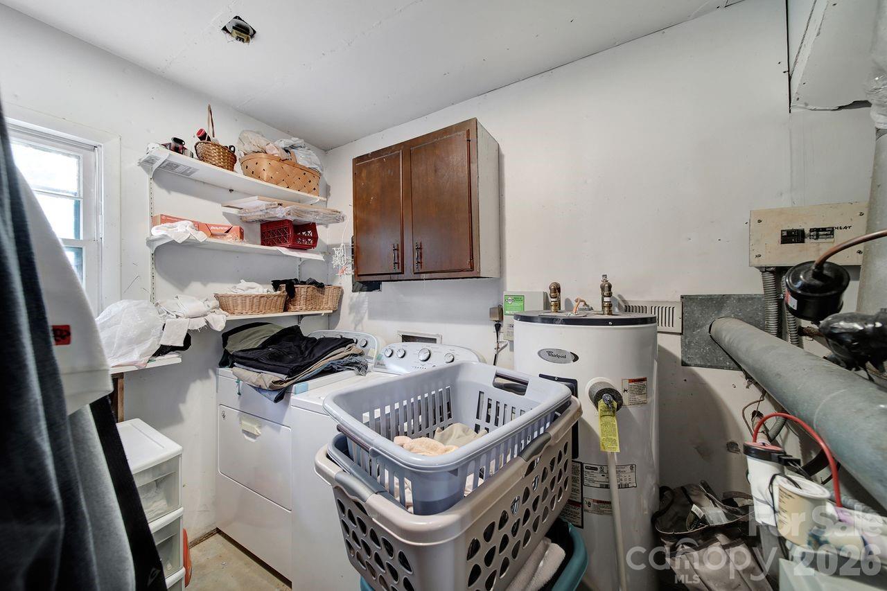 6010 Red Carriage Lane — Charlotte