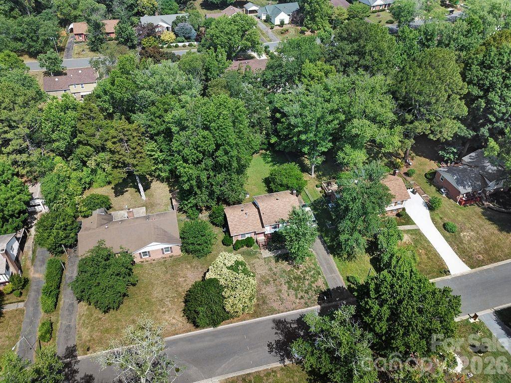 6010 Red Carriage Lane — Charlotte