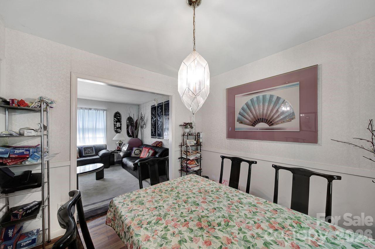 6010 Red Carriage Lane — Charlotte