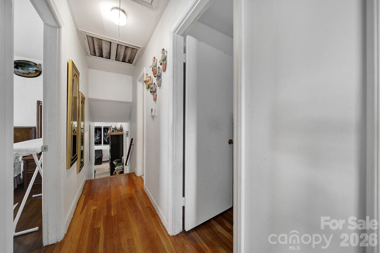 6010 Red Carriage Lane — Charlotte