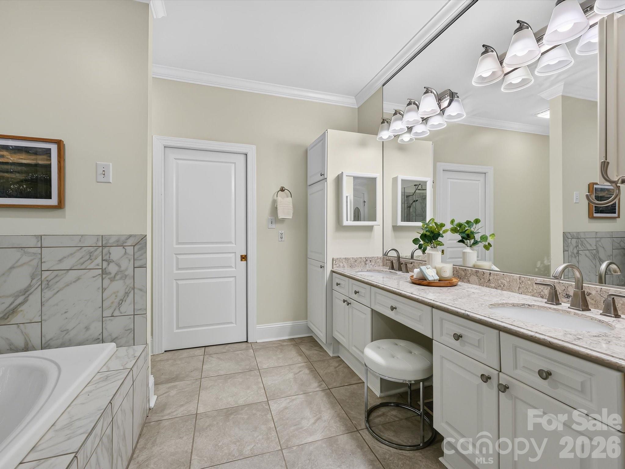 6505 Enclave Place — Charlotte