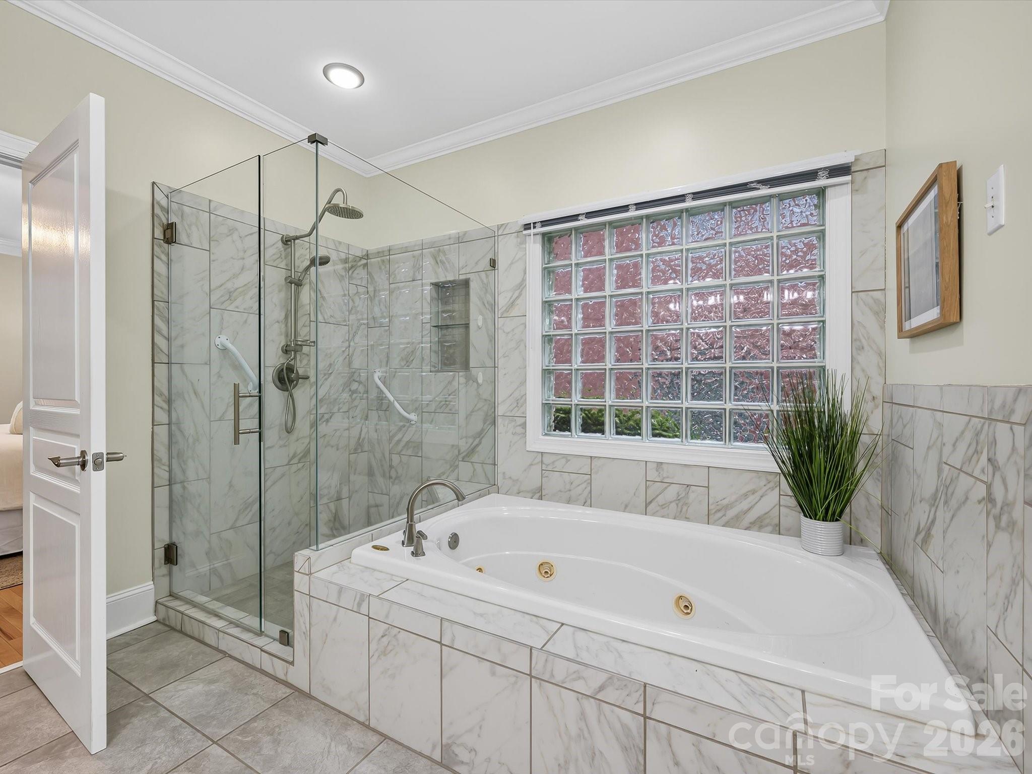 6505 Enclave Place — Charlotte