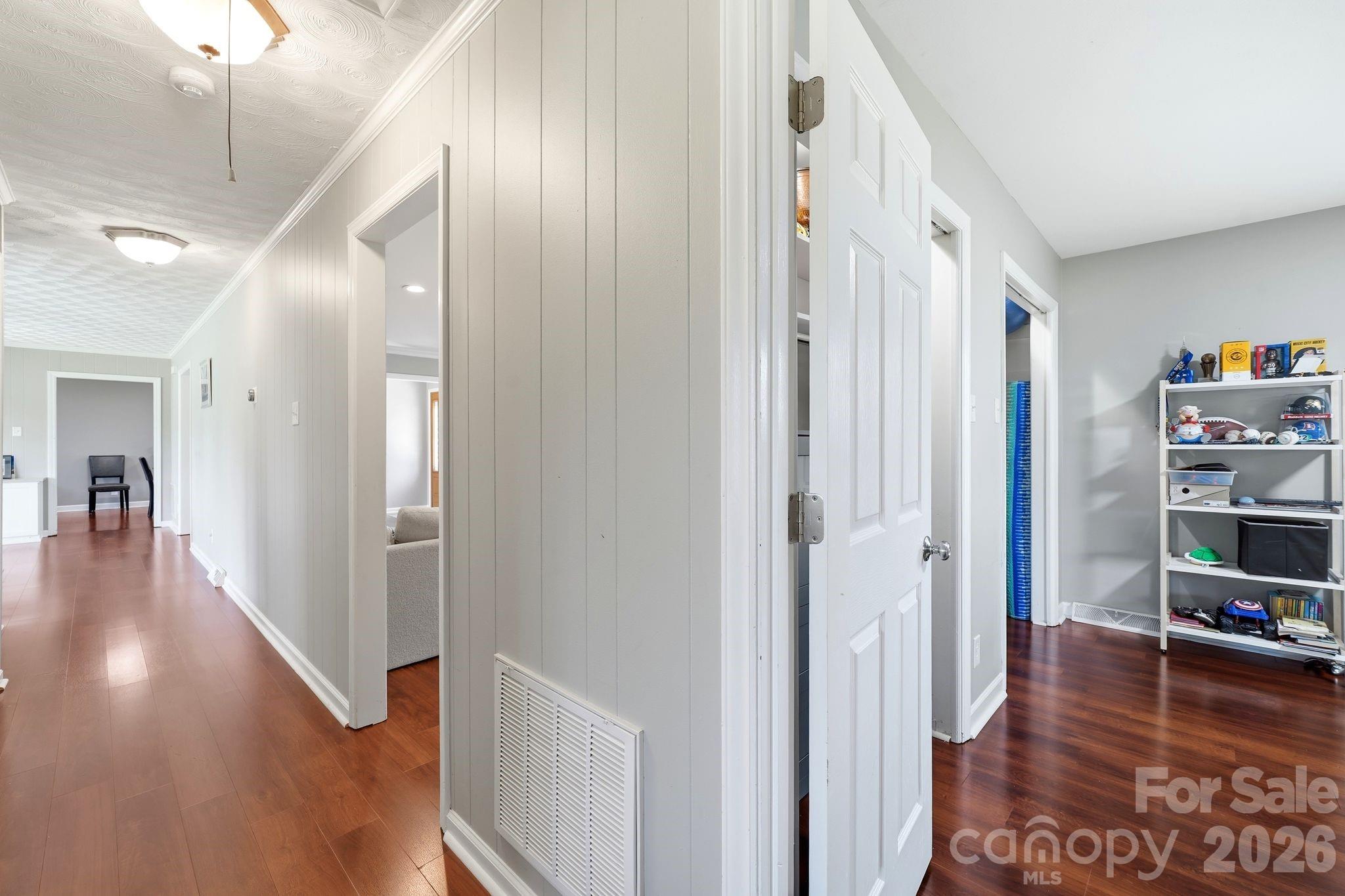 1335 Stoneyridge Drive — Charlotte