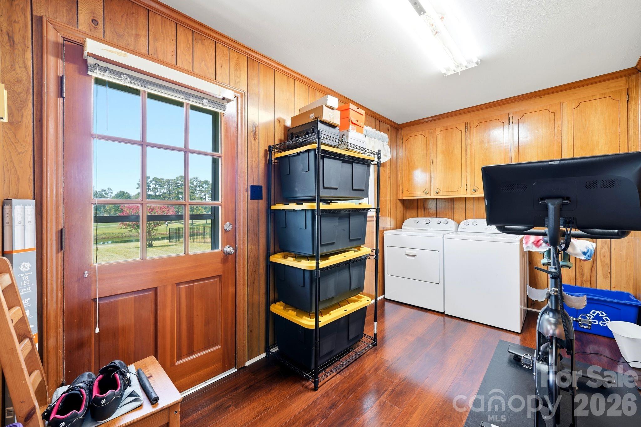 1335 Stoneyridge Drive — Charlotte
