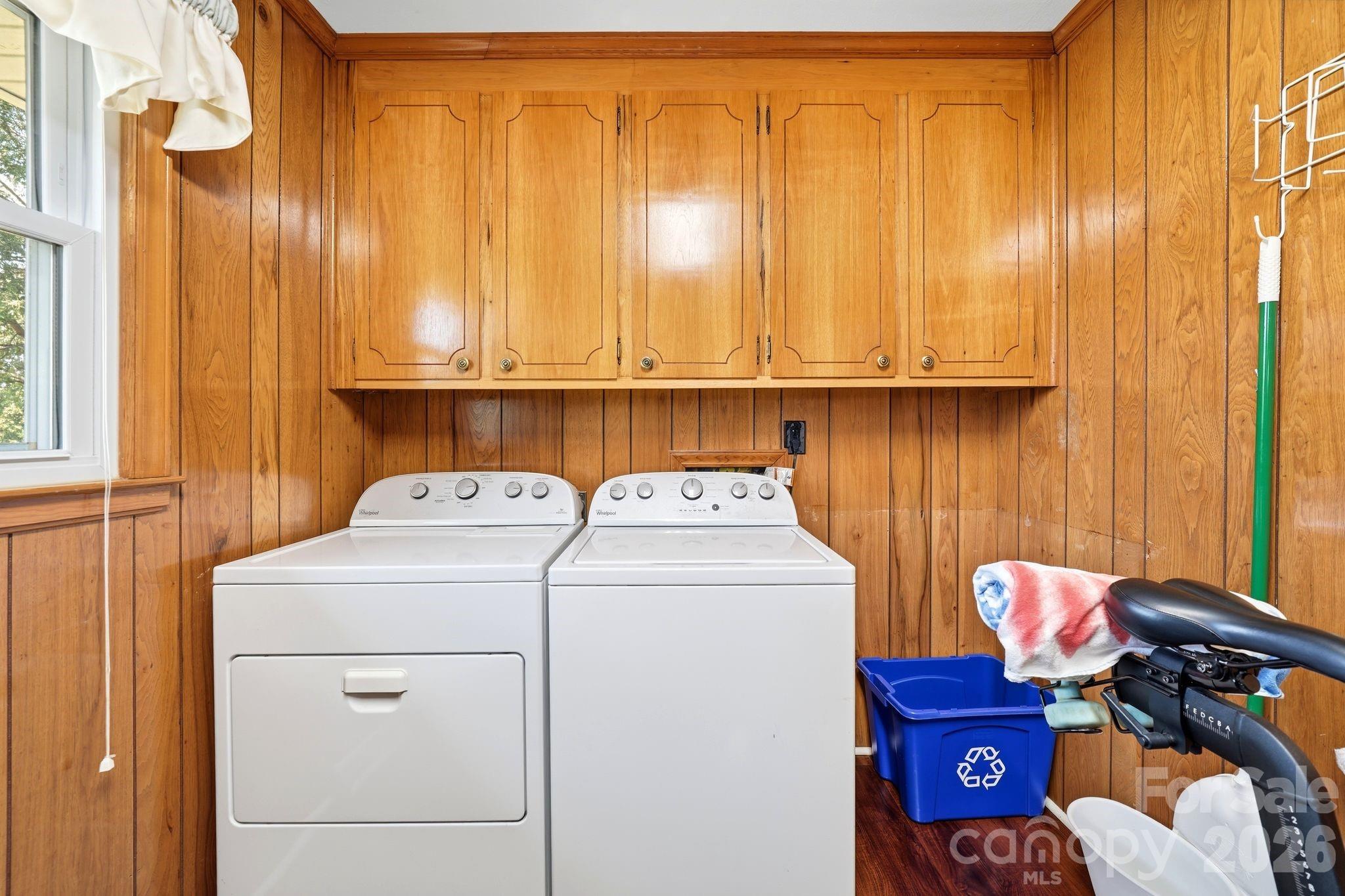 1335 Stoneyridge Drive — Charlotte