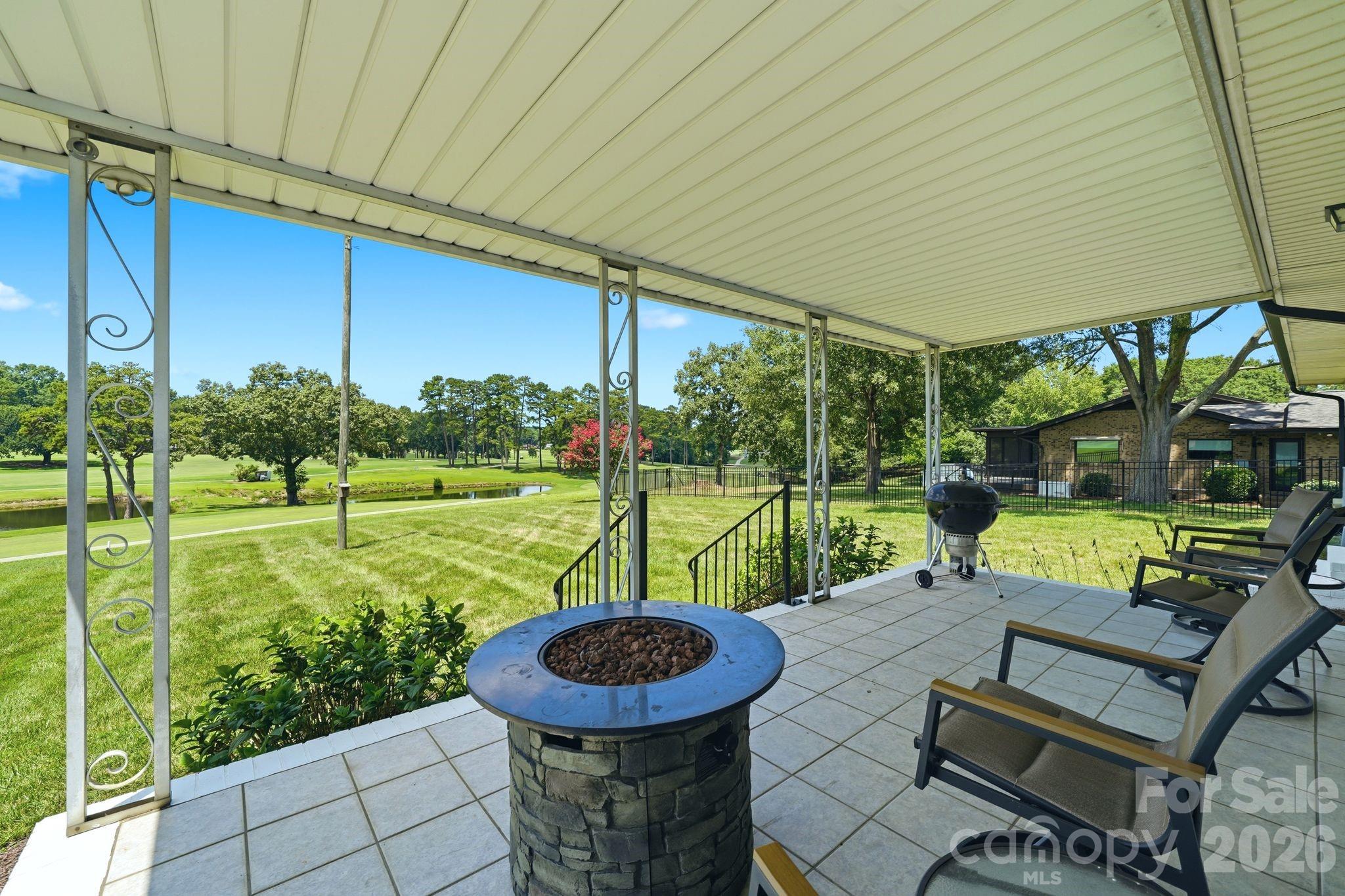 1335 Stoneyridge Drive — Charlotte
