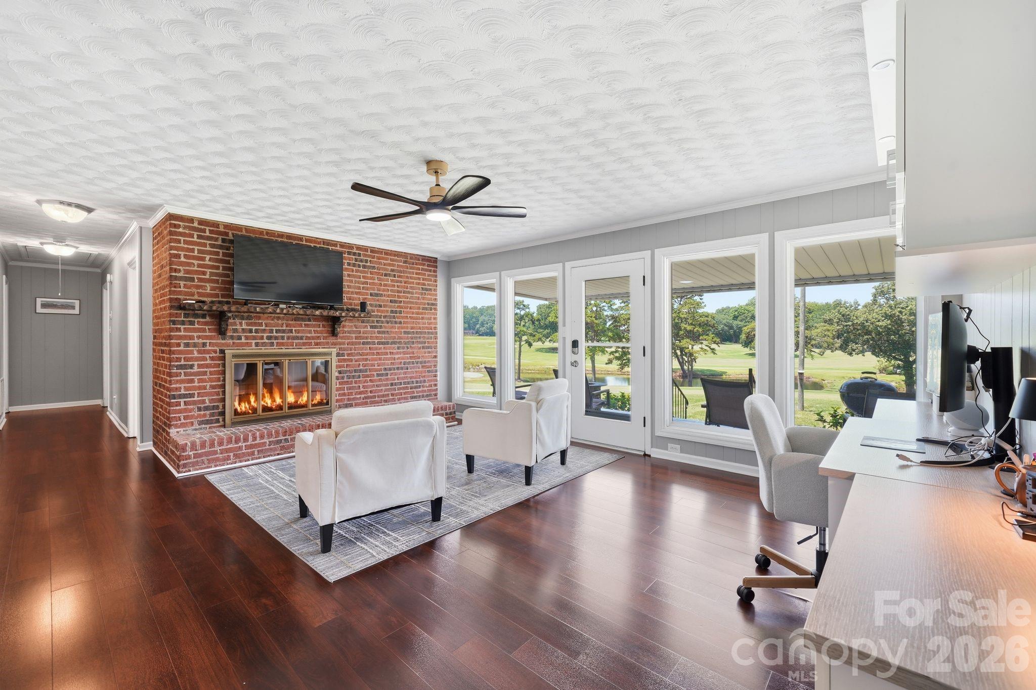 1335 Stoneyridge Drive — Charlotte