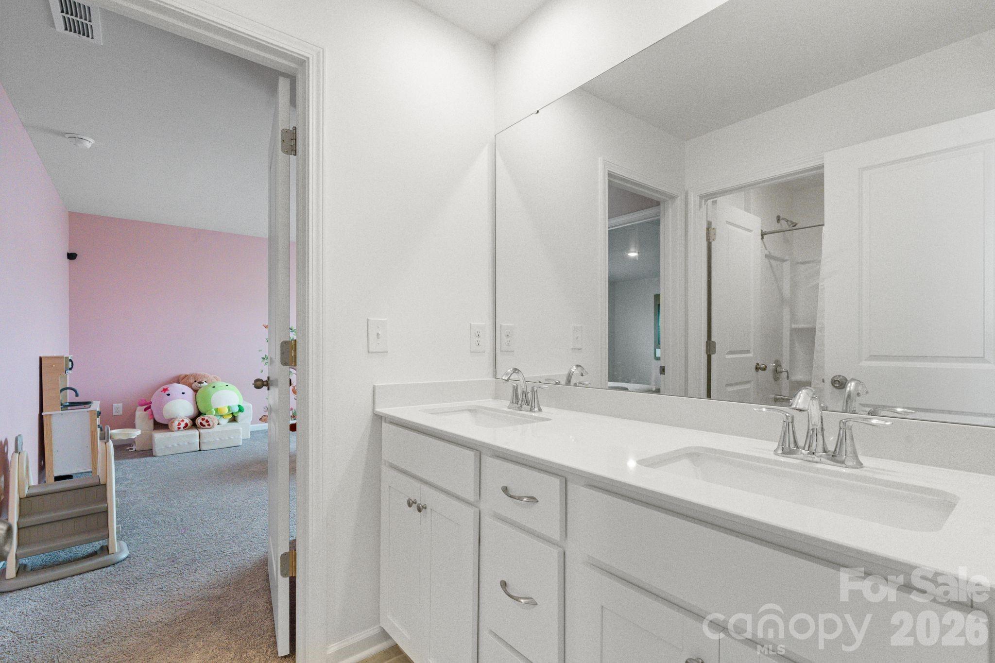 378 Kennerly Center Drive — Mooresville