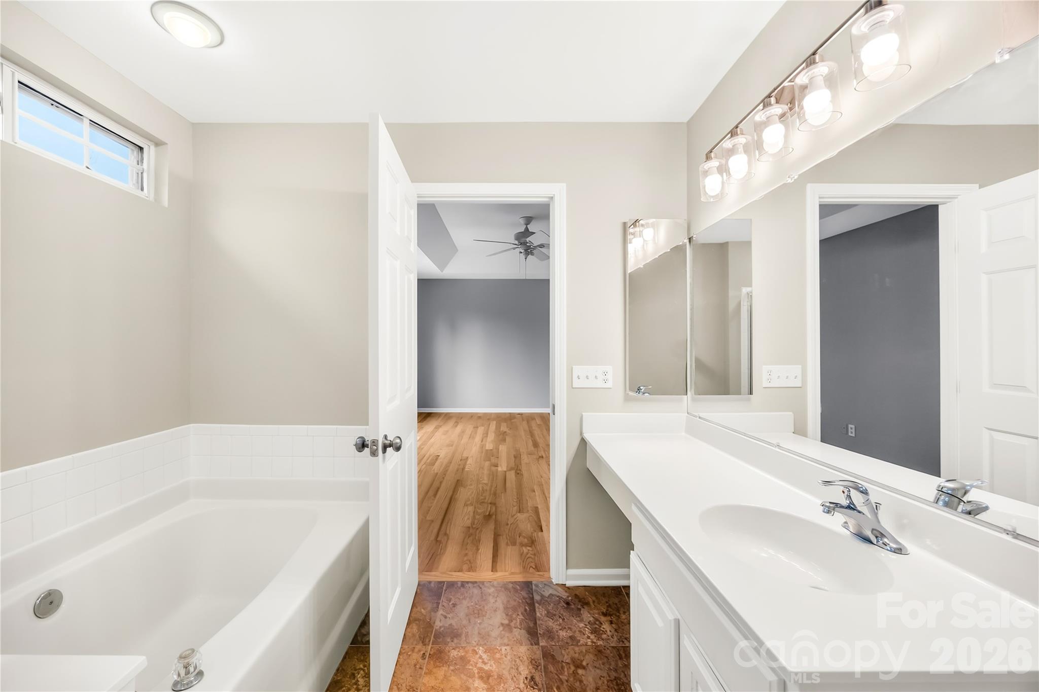 10011 Alexander Martin Avenue — Charlotte