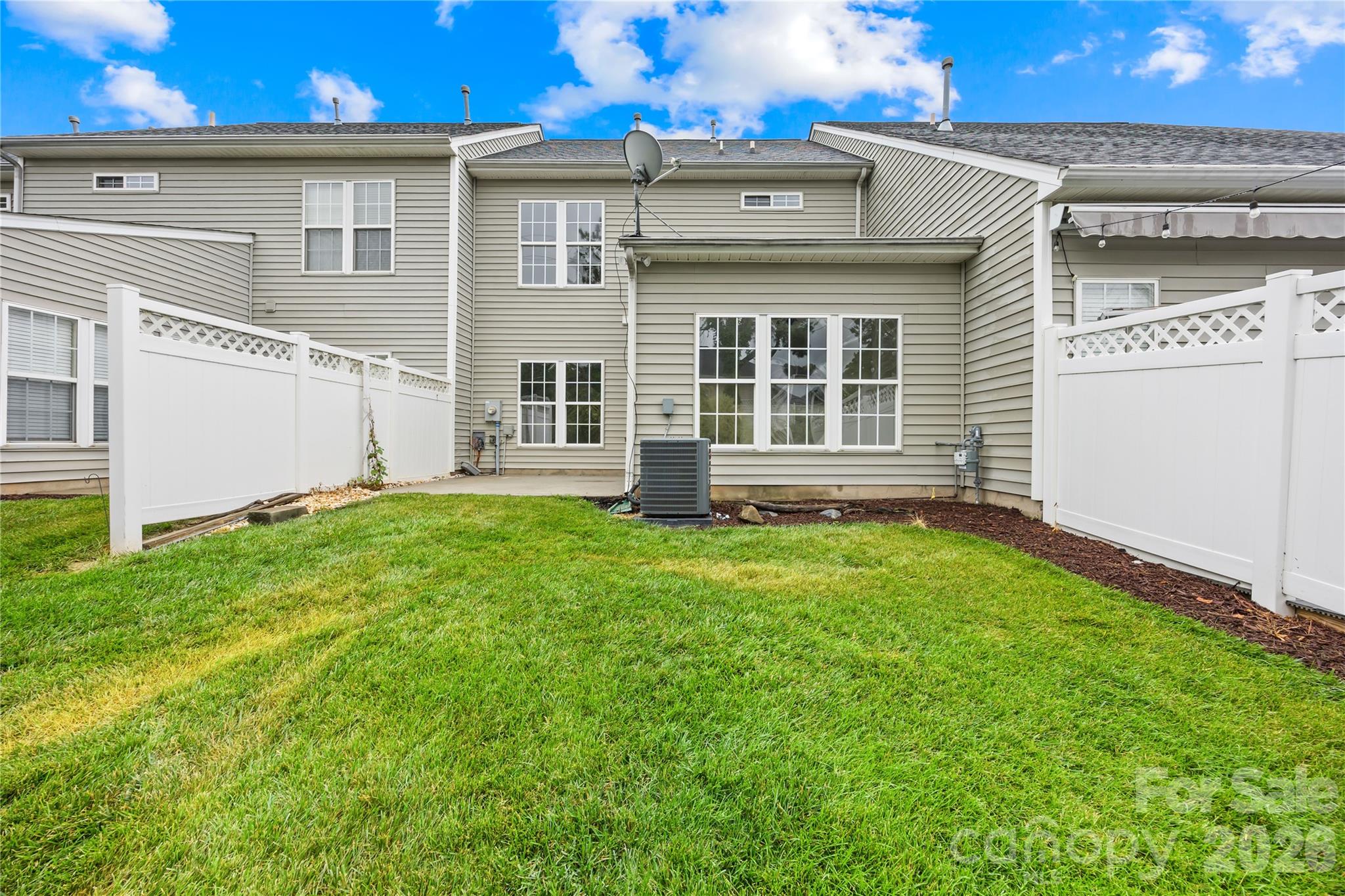 10011 Alexander Martin Avenue — Charlotte