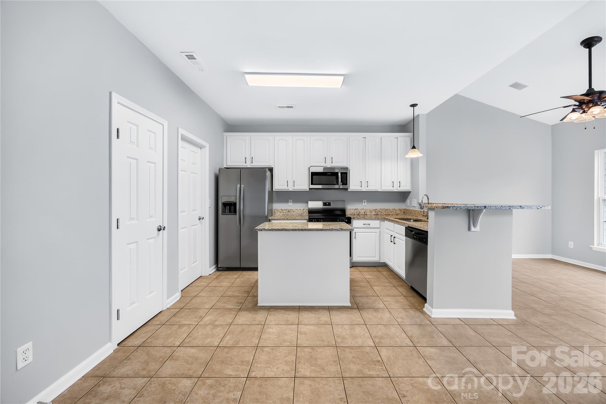 10011 Alexander Martin Avenue — Charlotte