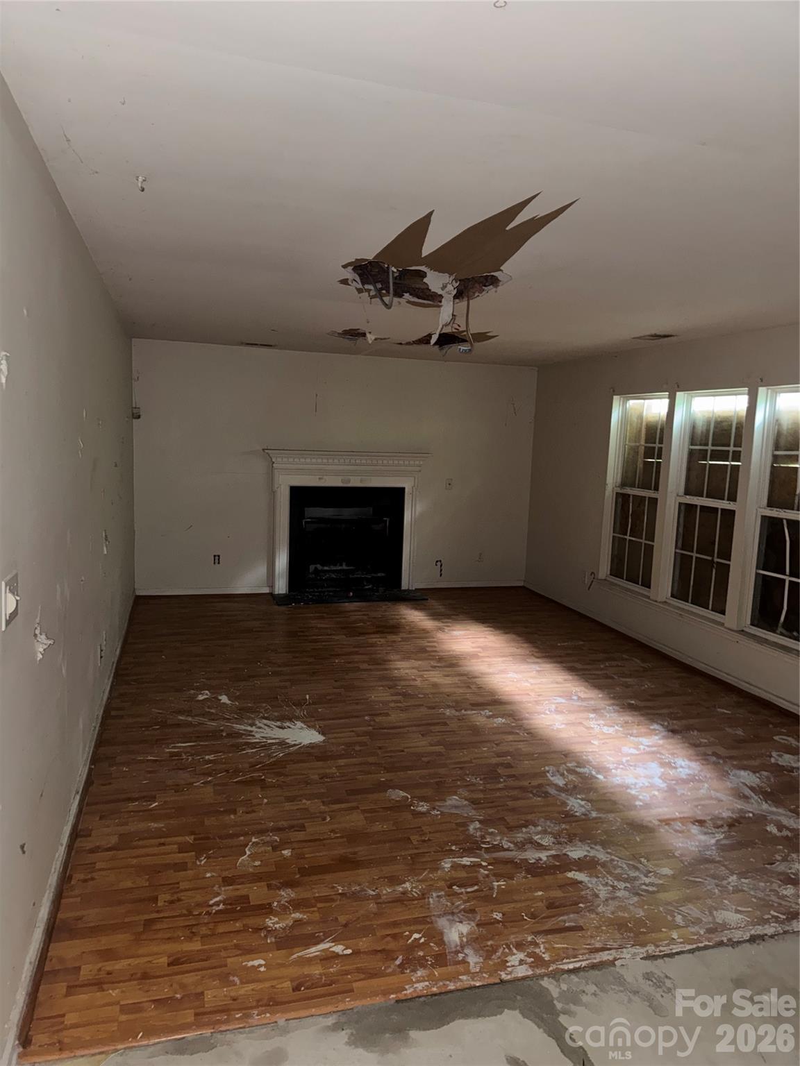 1319 Red Tallen Court — Charlotte