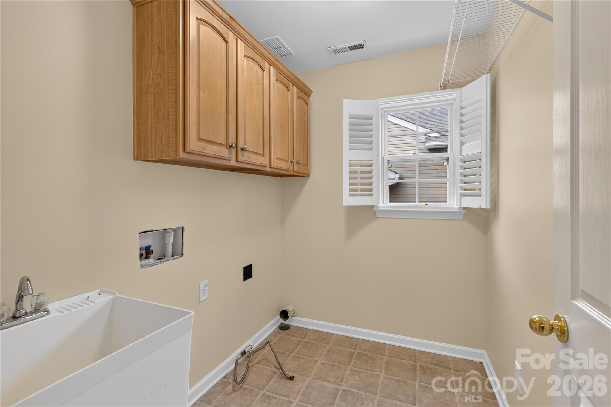 17222 Westmill Lane — Charlotte