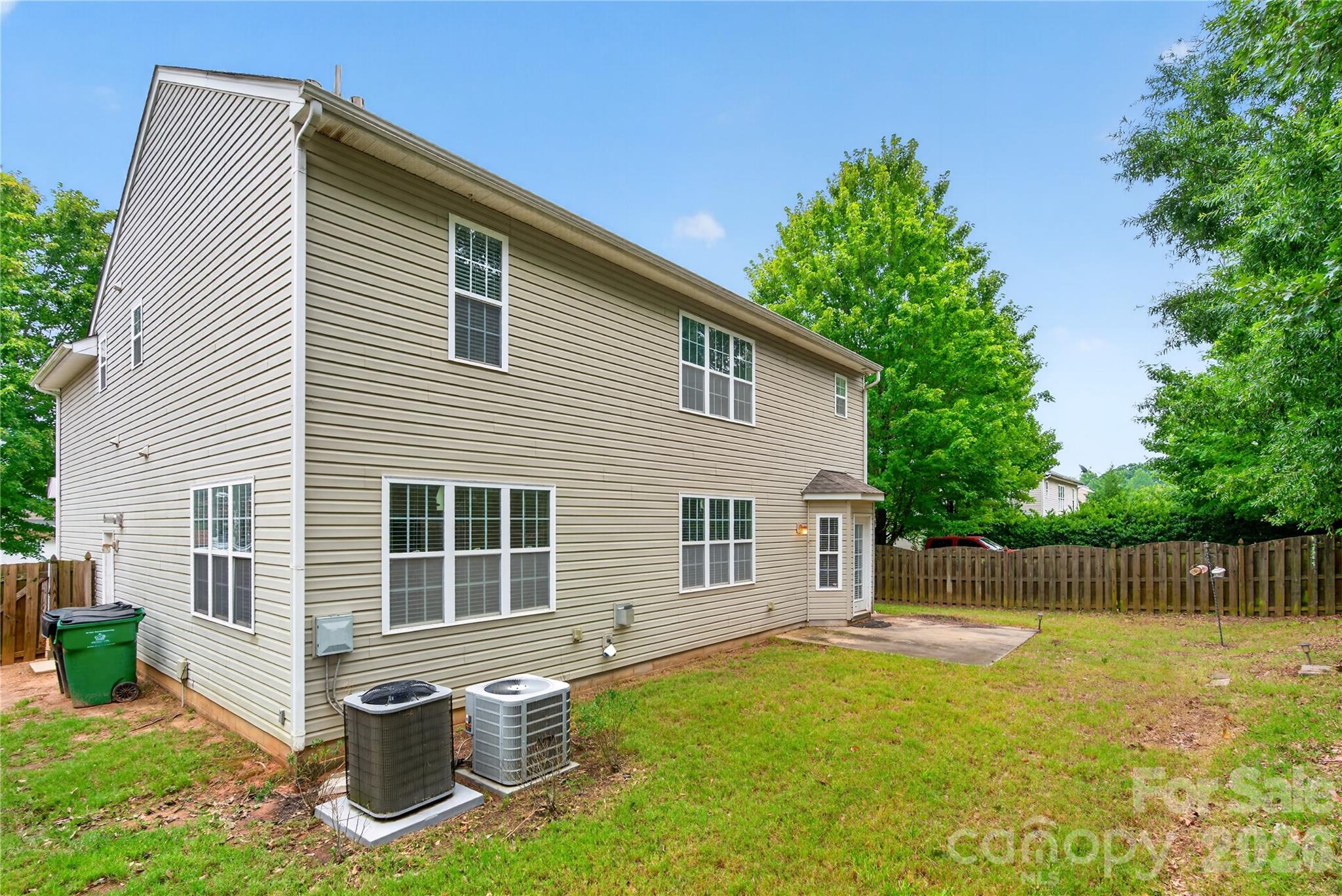 17222 Westmill Lane — Charlotte