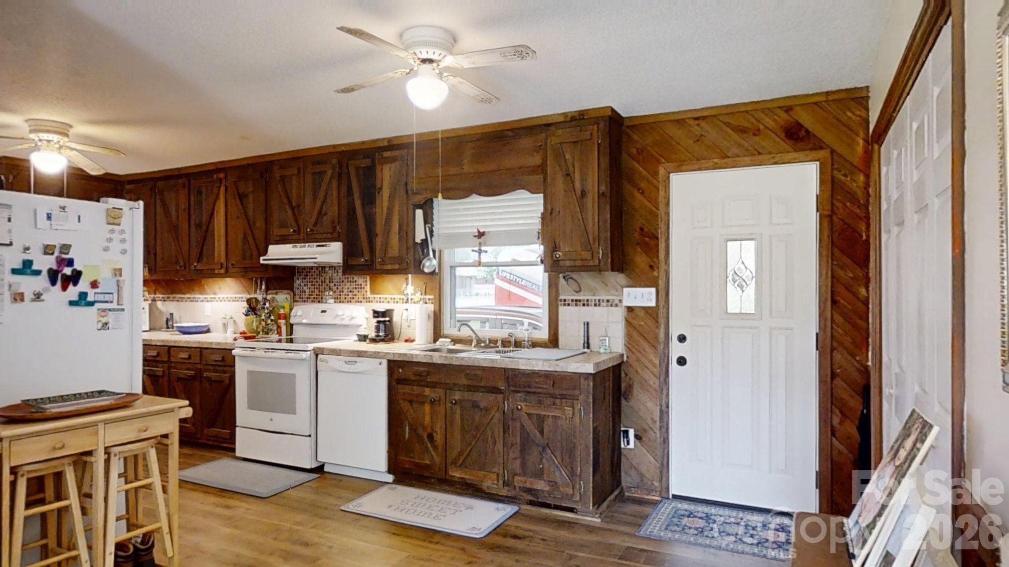 3456 E NC 27 Highway — Lincolnton