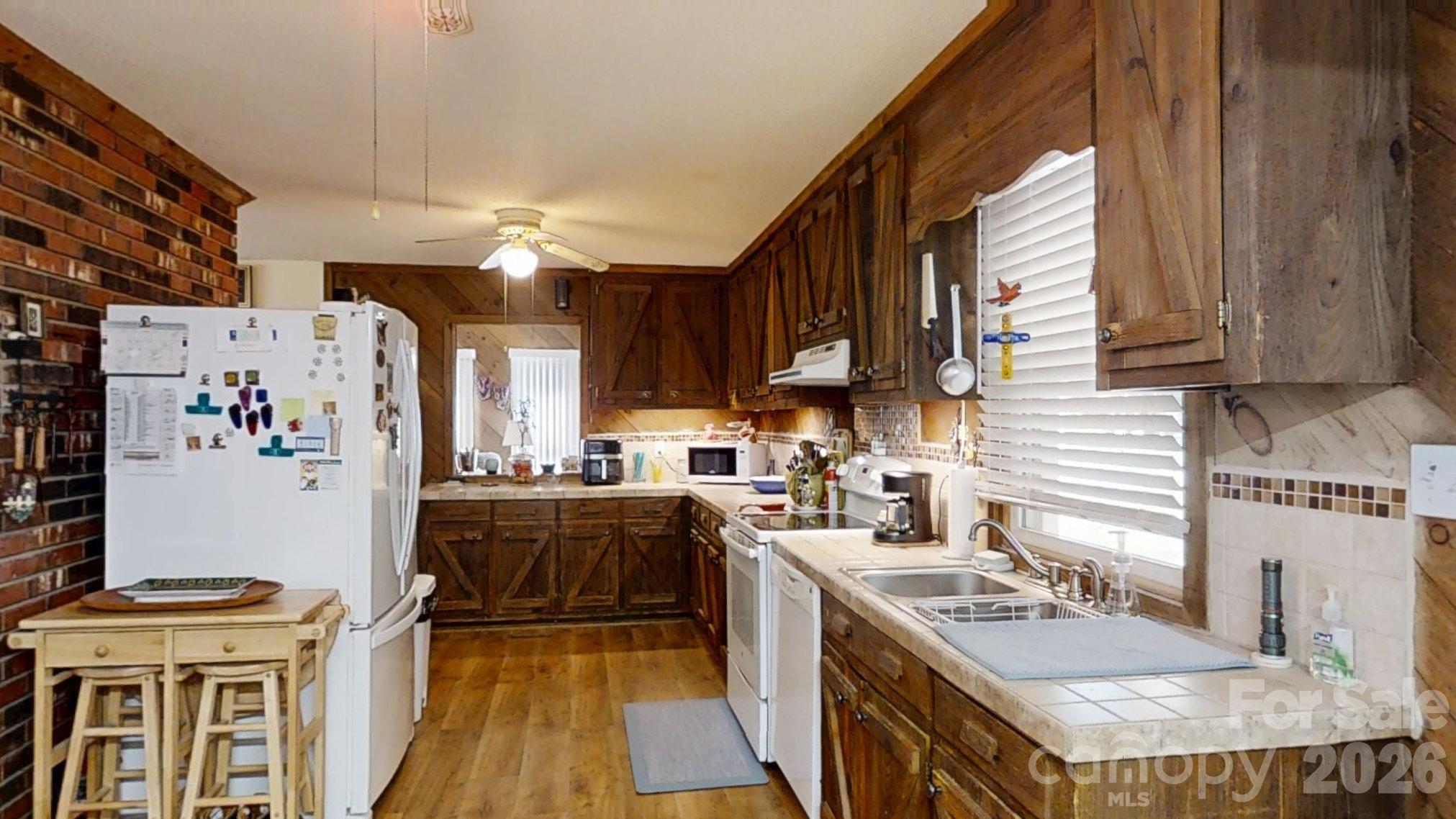 3456 E NC 27 Highway — Lincolnton