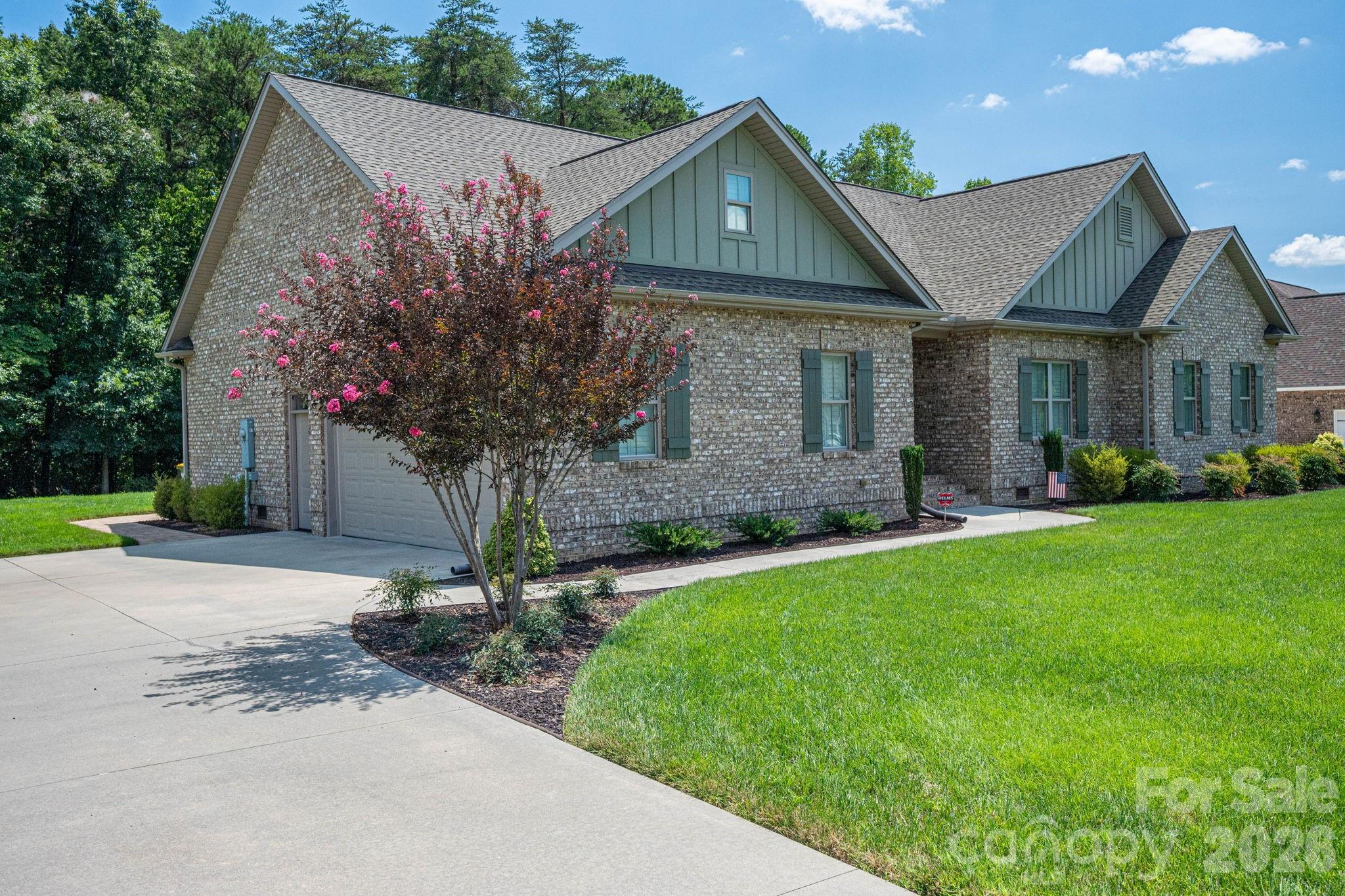 2474 Gateway Lane — Lincolnton