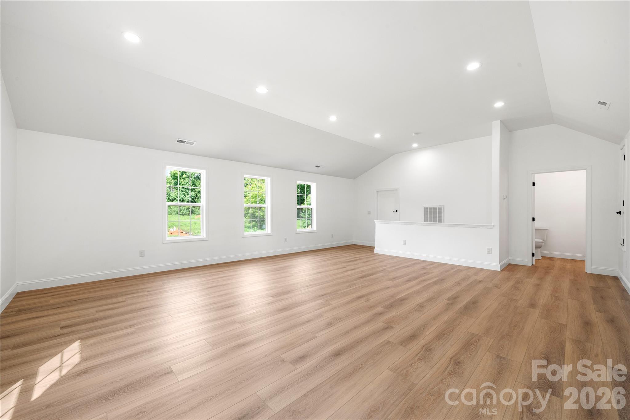 5574 Bucks Garage Road — Catawba