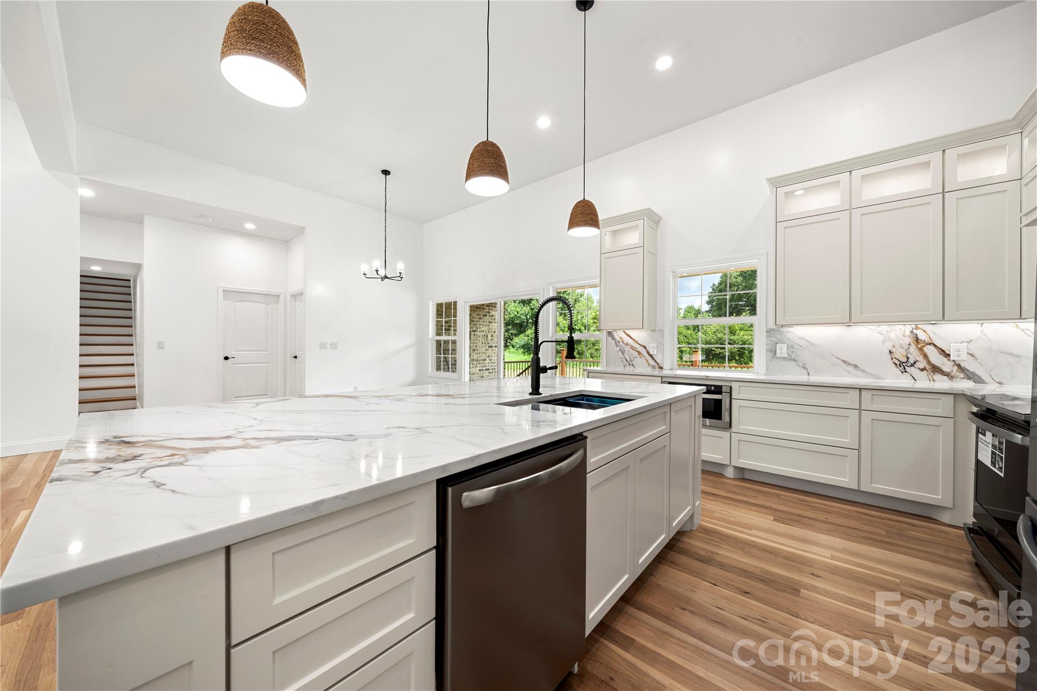 5574 Bucks Garage Road — Catawba