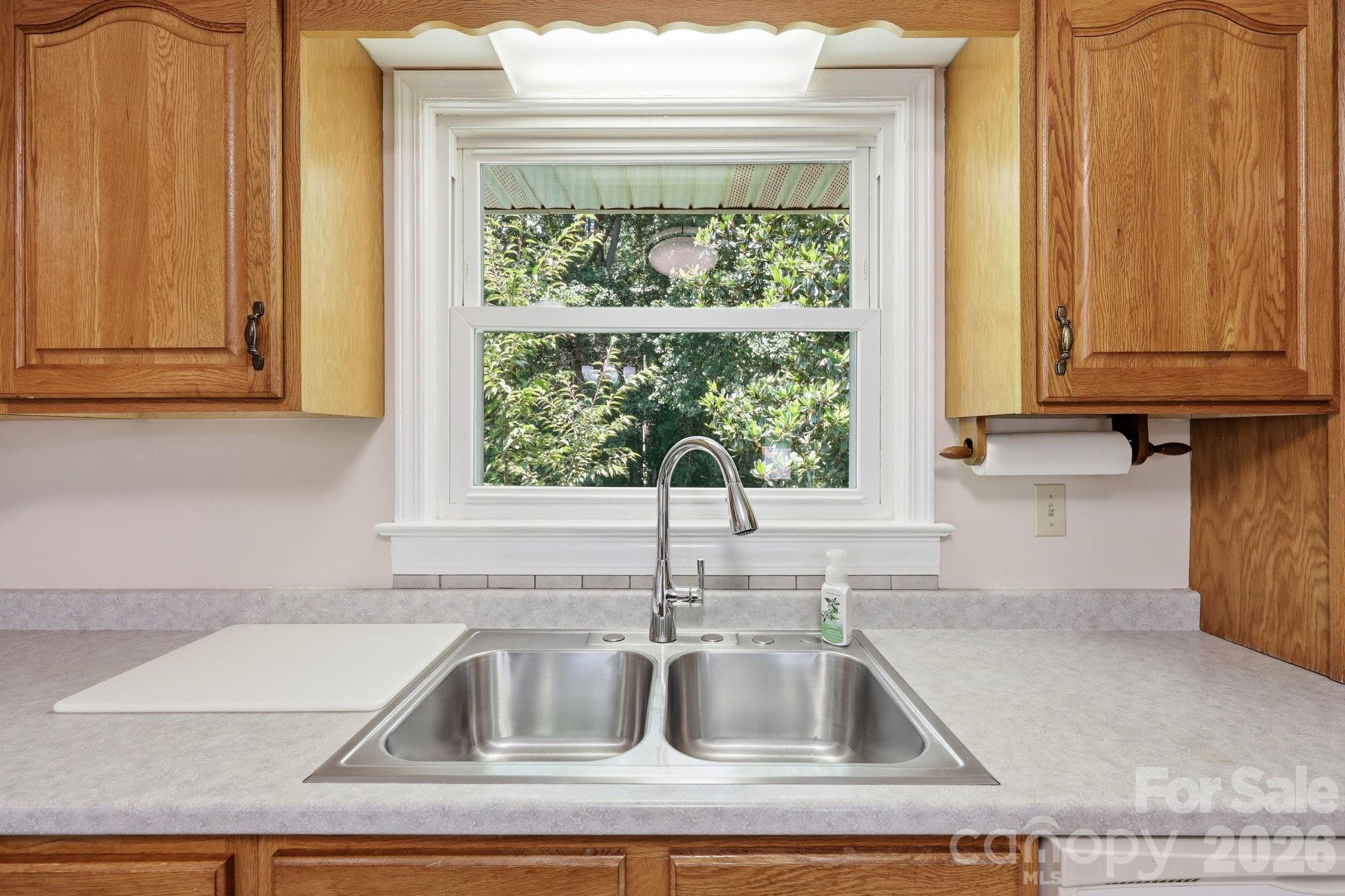845 Sand Hill Road — Asheville