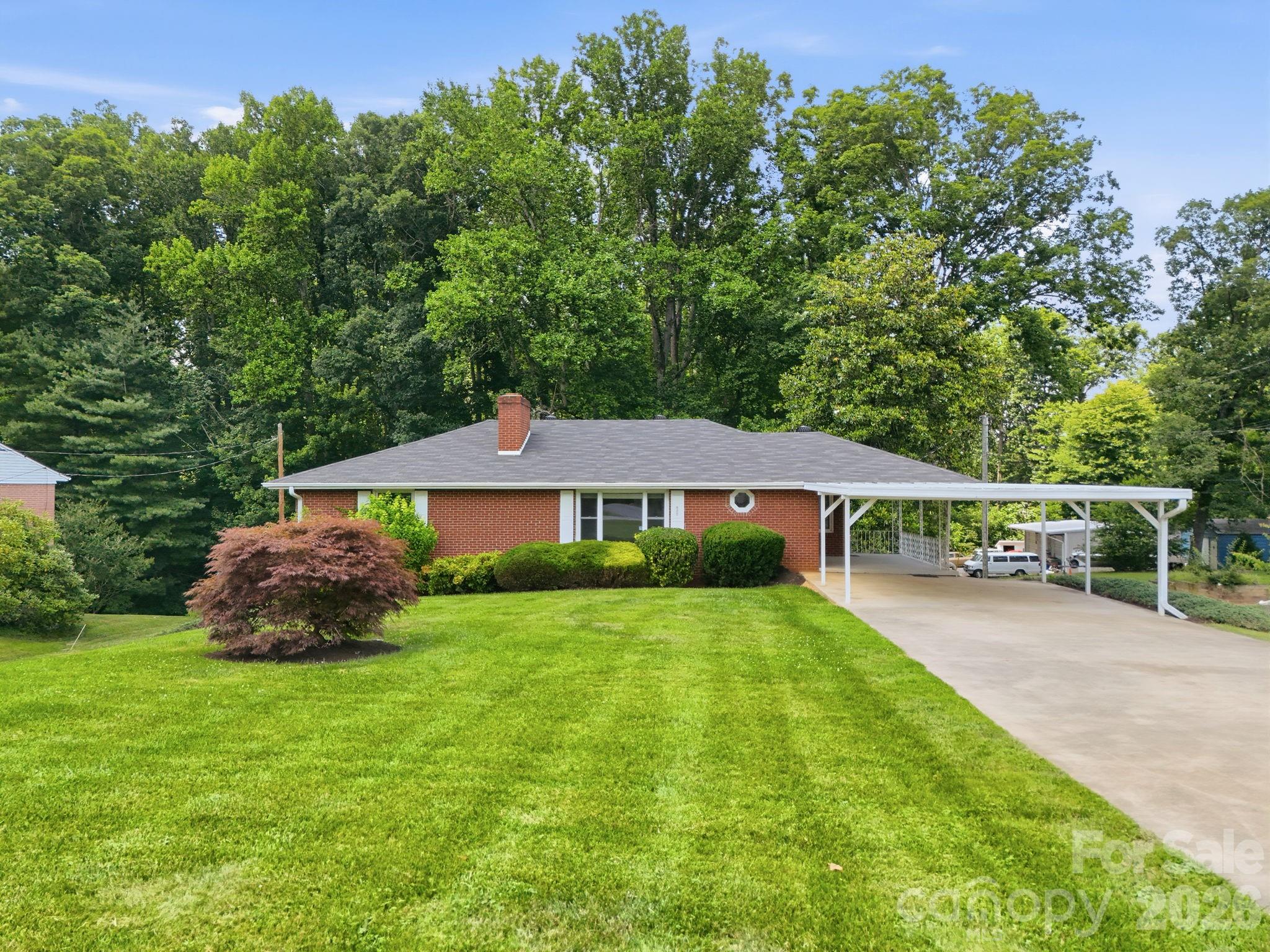 845 Sand Hill Road — Asheville