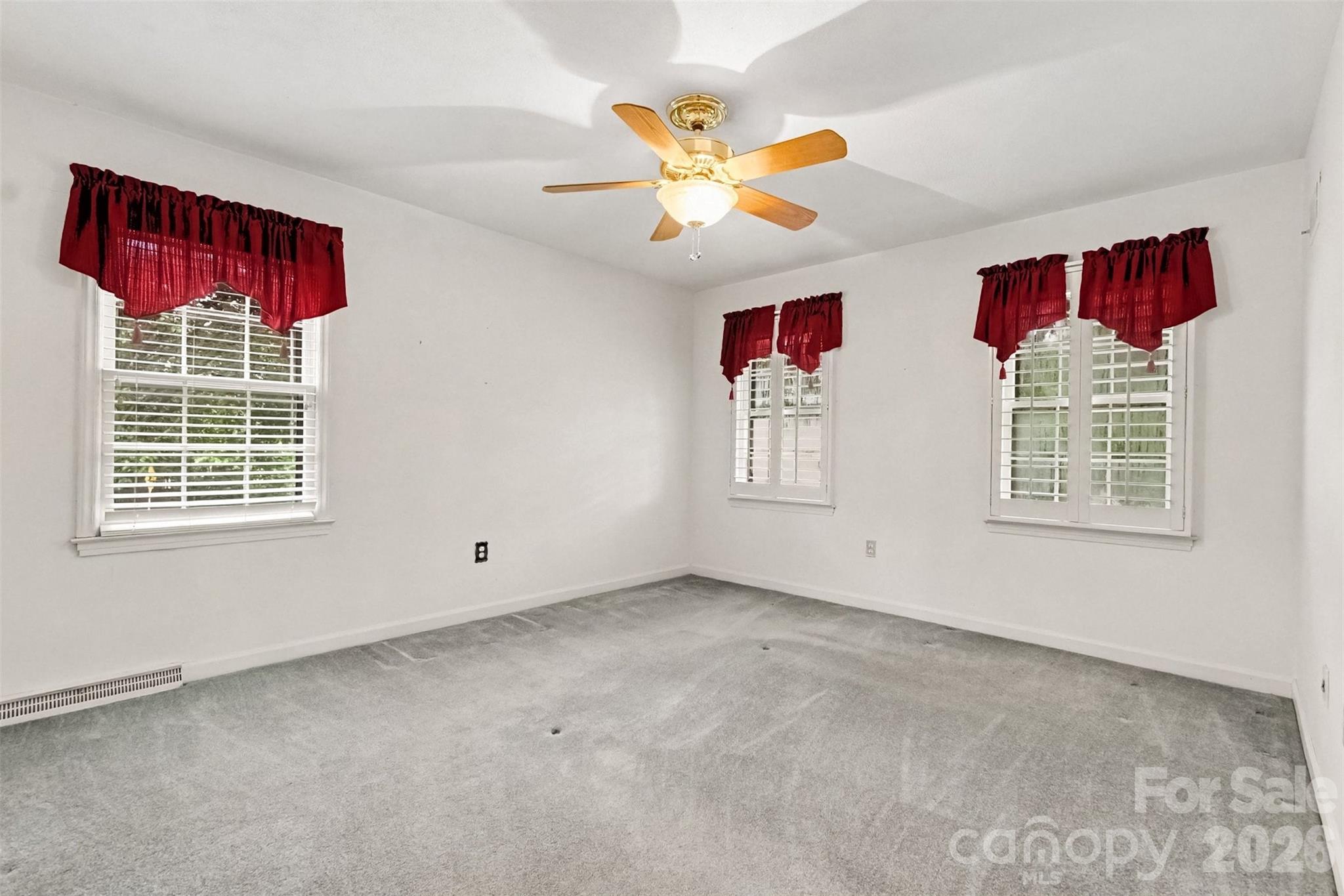 4221 Bridgewood Lane — Charlotte