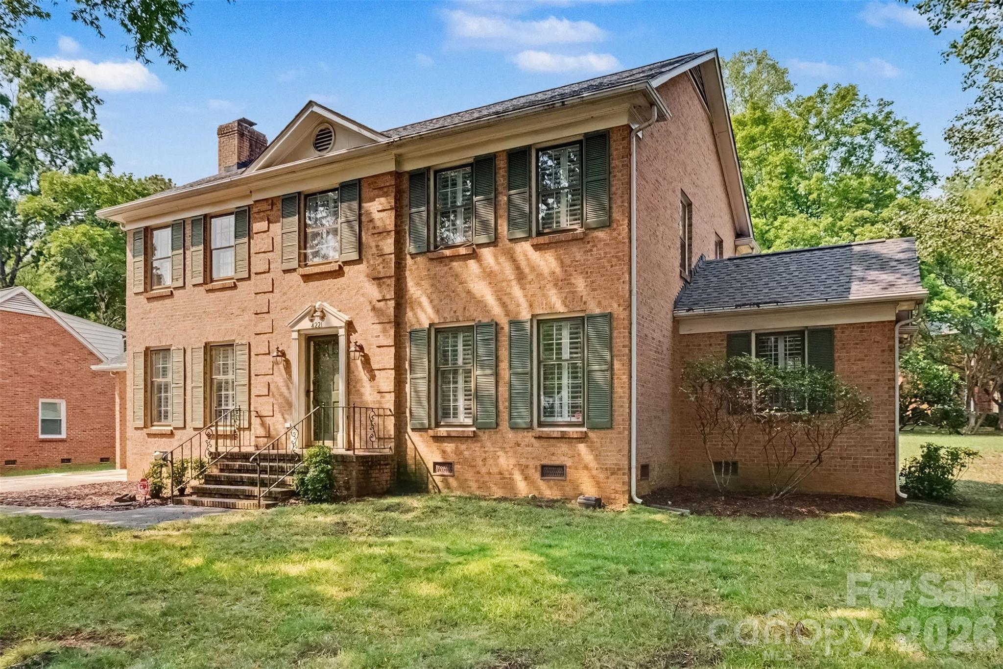 4221 Bridgewood Lane — Charlotte