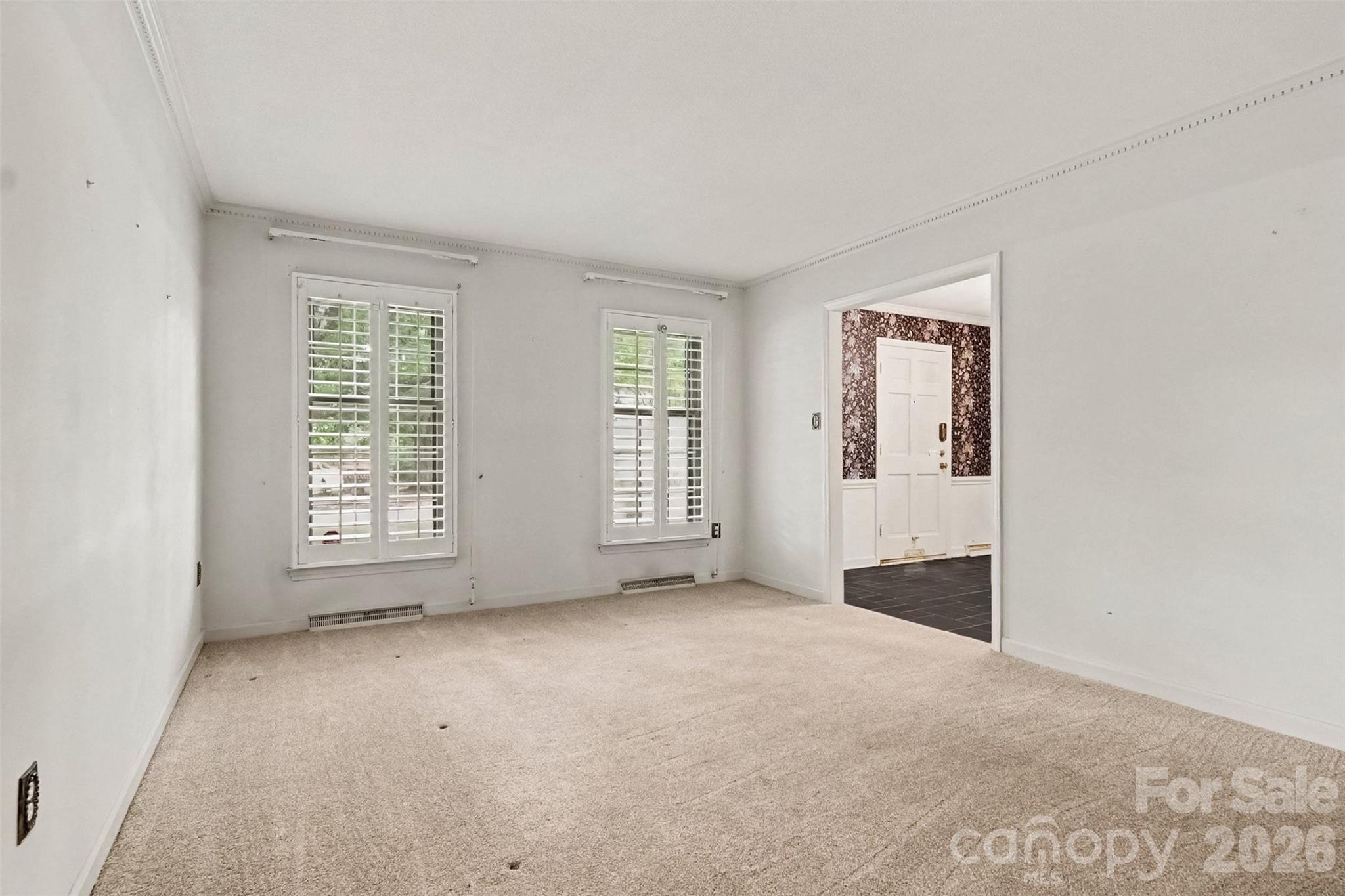 4221 Bridgewood Lane — Charlotte