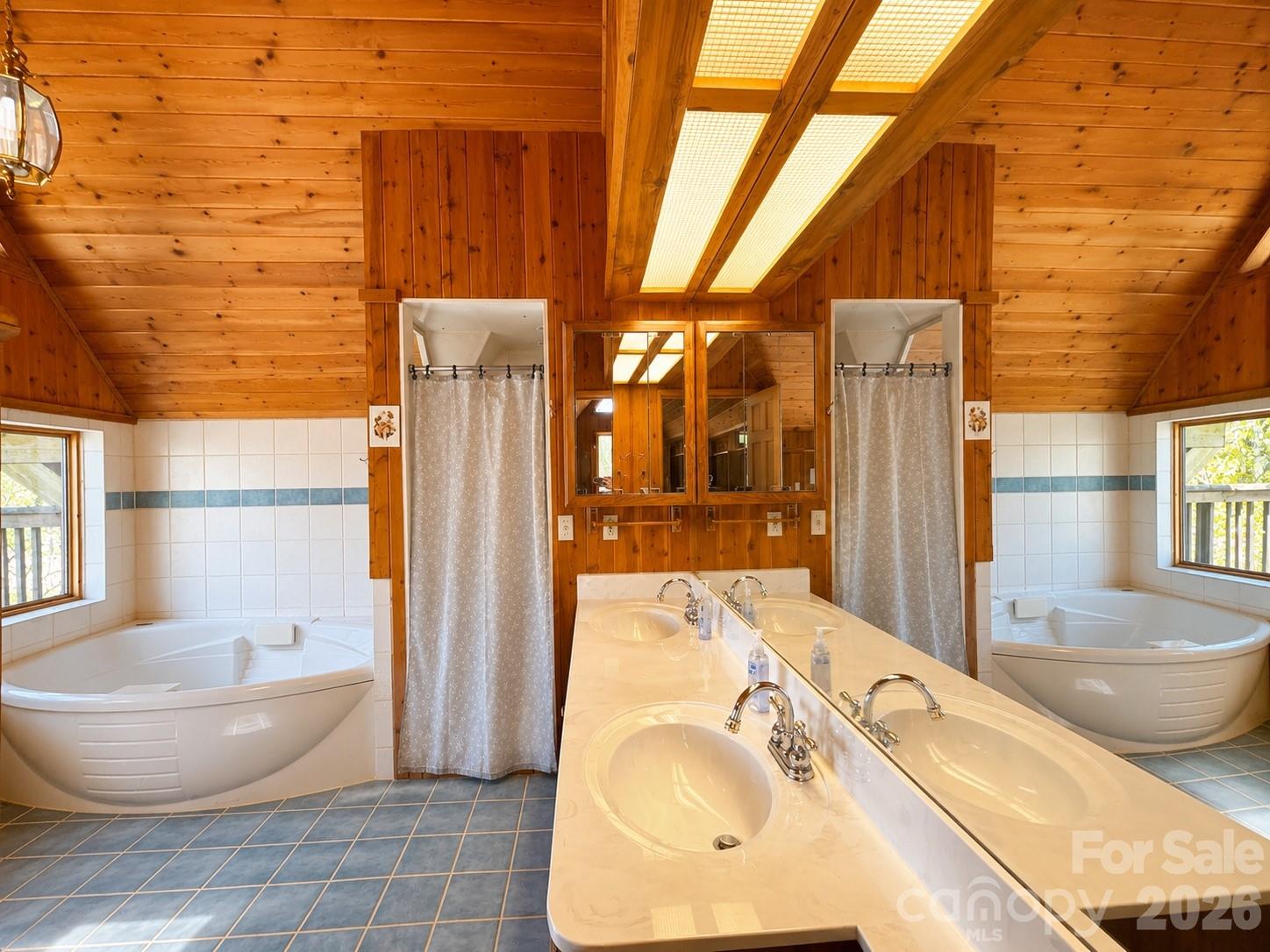 61 Skyfire Drive — Burnsville