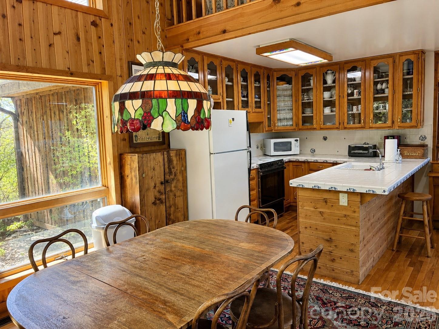 61 Skyfire Drive — Burnsville