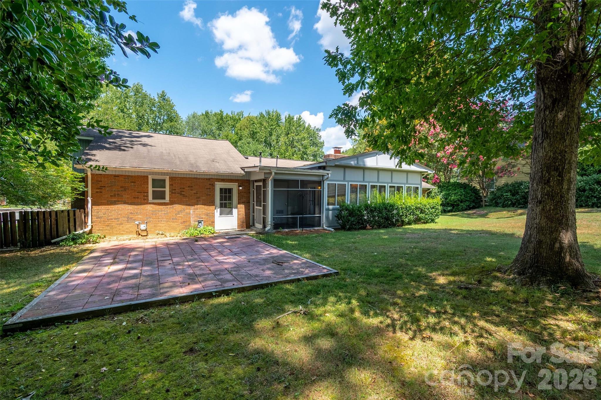 6637 Old Post Road — Charlotte