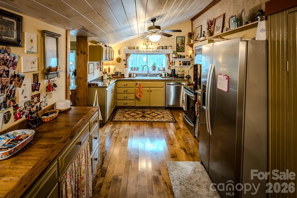 5950 N US 19e Highway — Newland