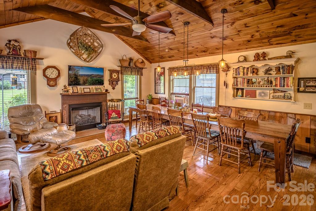 5950 N US 19e Highway — Newland