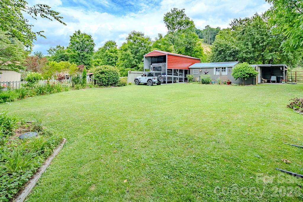 5950 N US 19e Highway — Newland