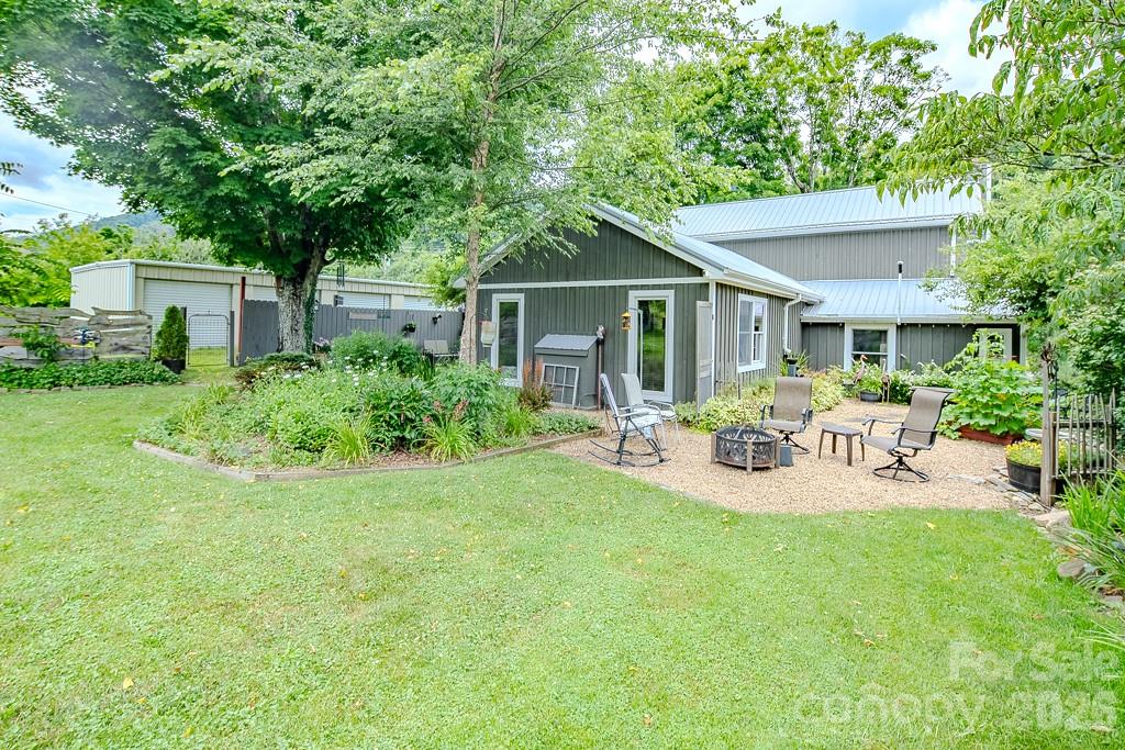 5950 N US 19e Highway — Newland