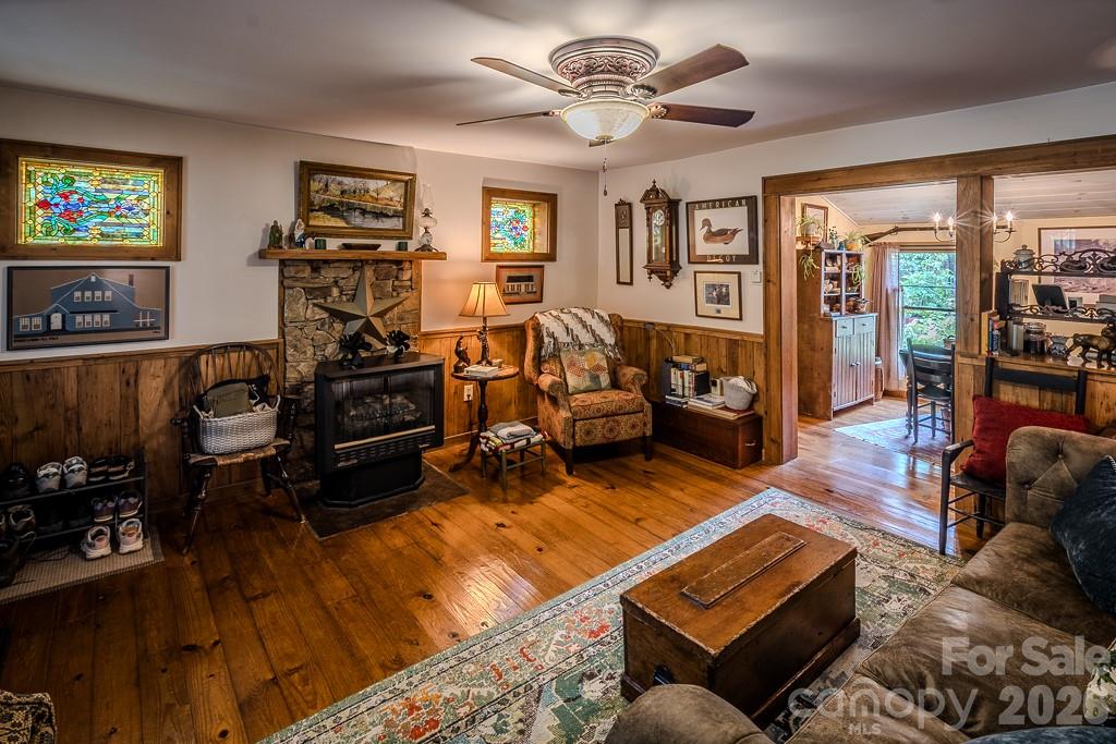 5950 N US 19e Highway — Newland