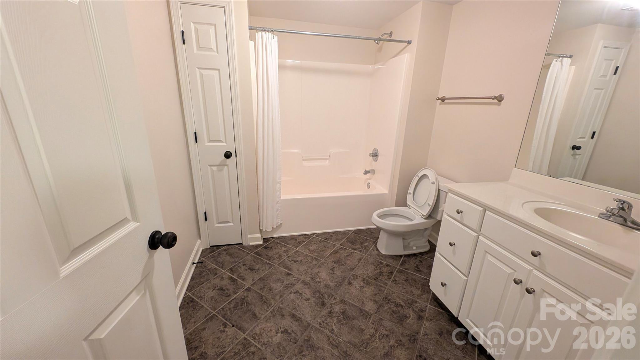 2421 Arden Gate Lane — Charlotte