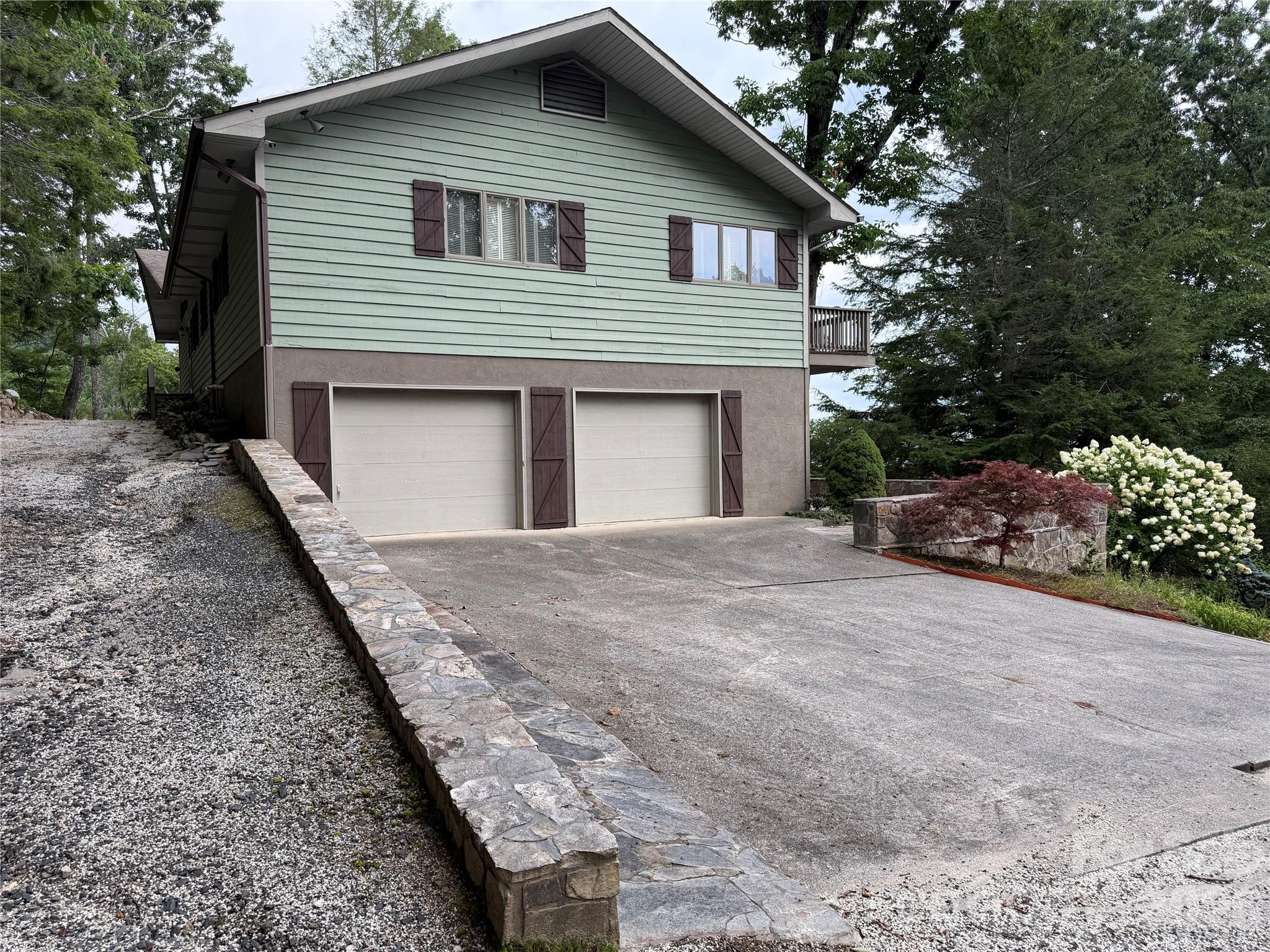 7795 Hwy 226a Highway — Little Switzerland