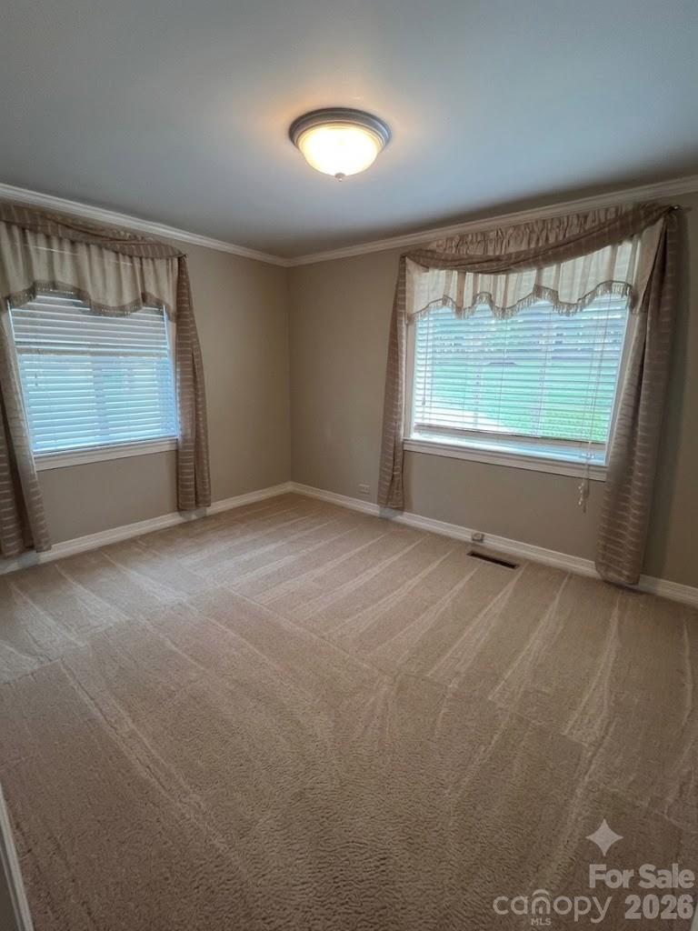 436 E Club Drive — Gastonia