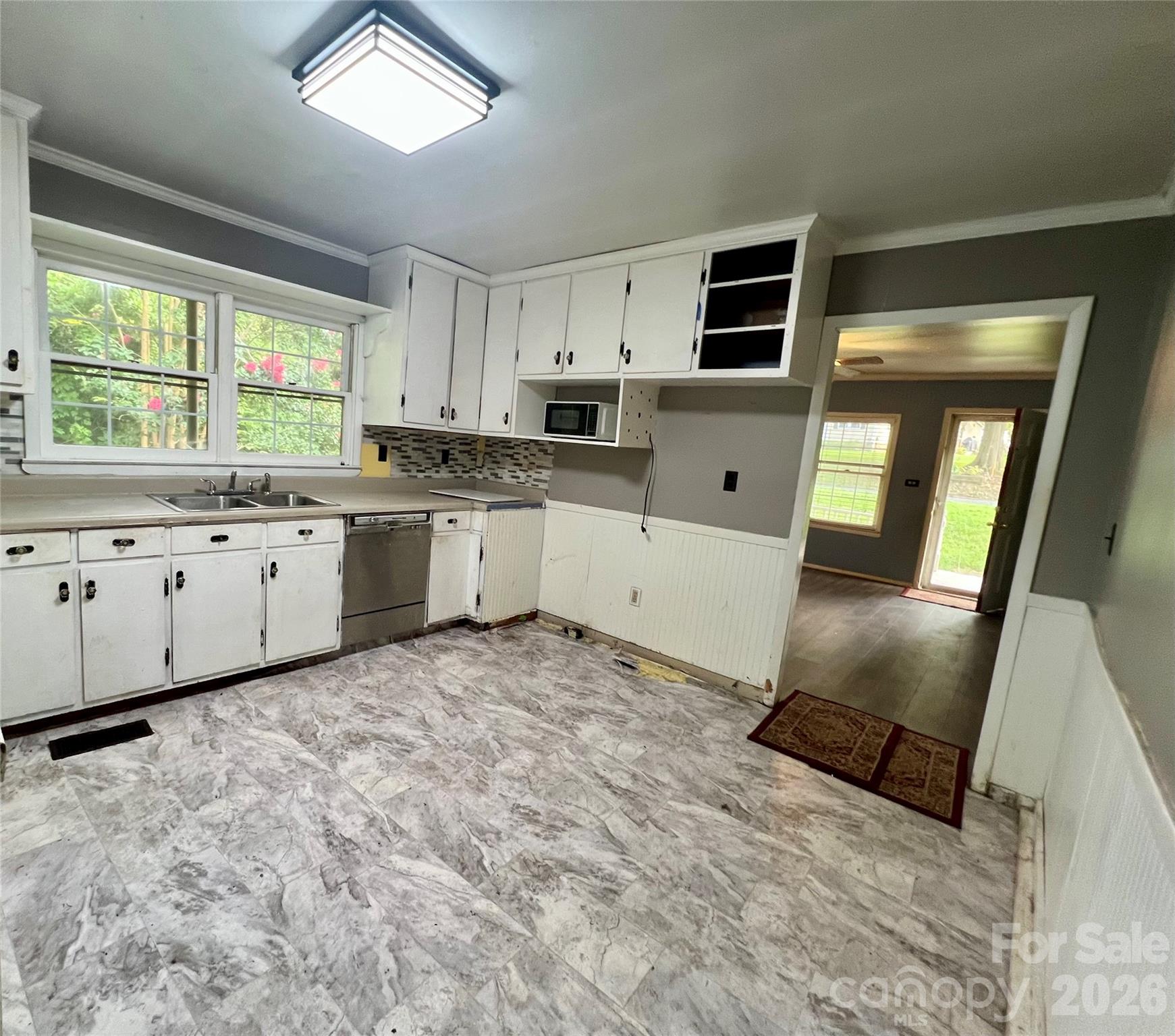 436 E Club Drive — Gastonia