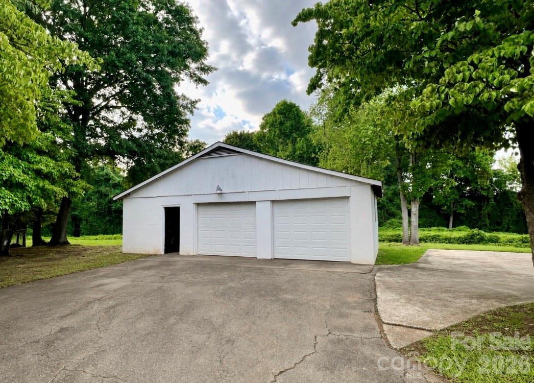 436 E Club Drive — Gastonia