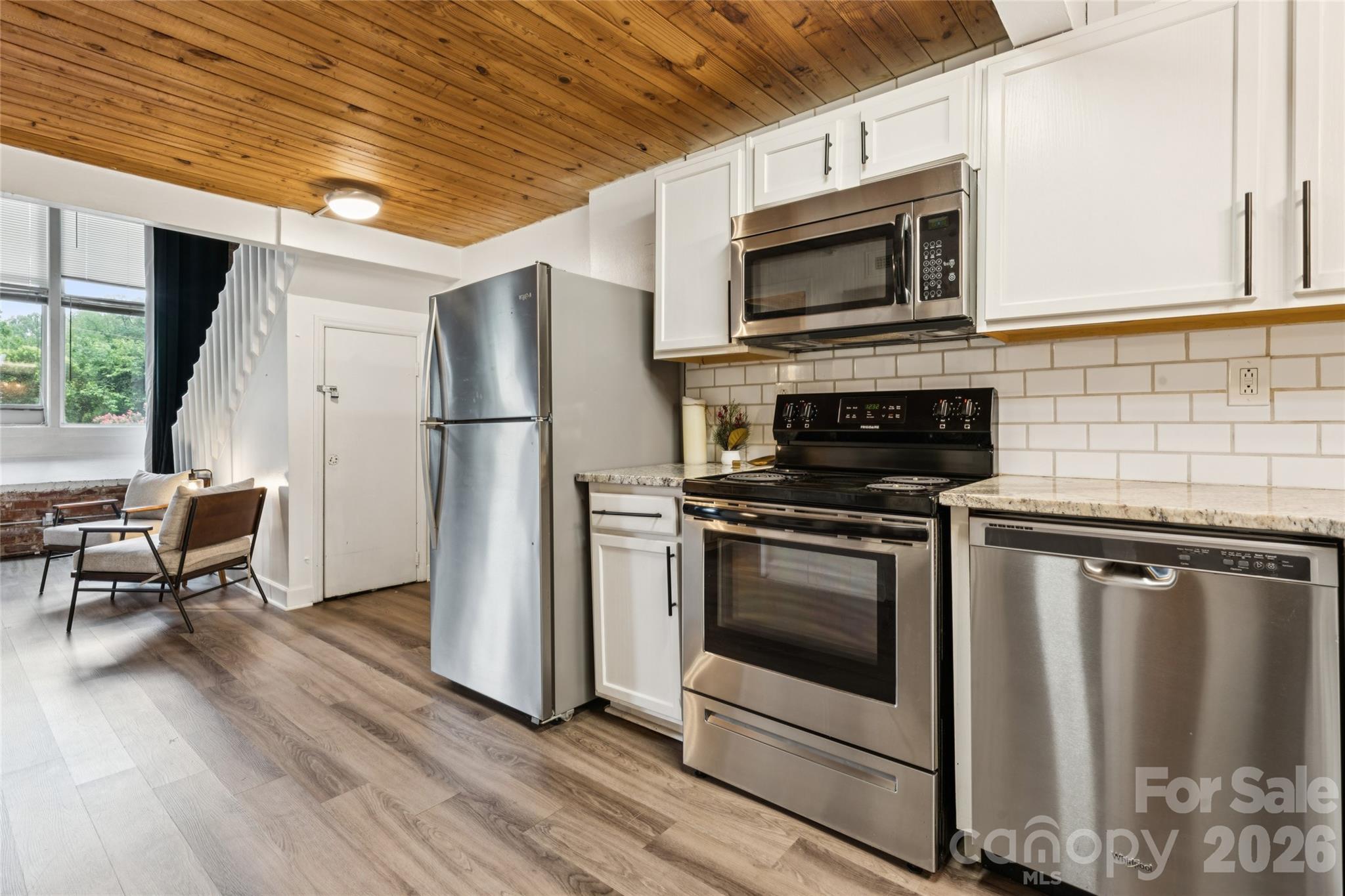 201 S Hoskins Road #111 — Charlotte
