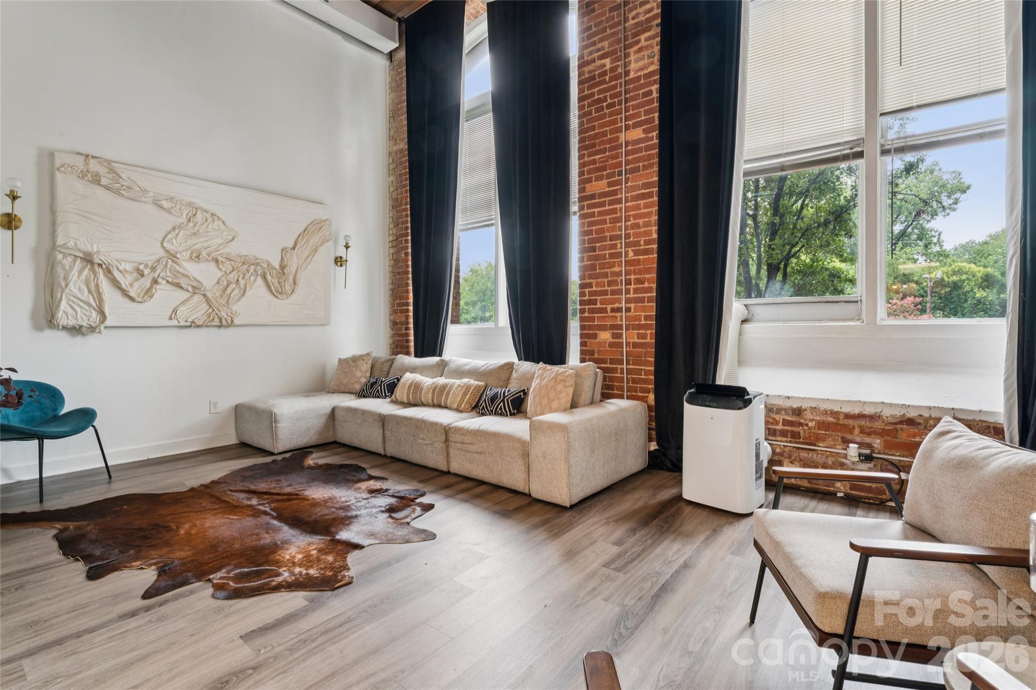 201 S Hoskins Road #111 — Charlotte