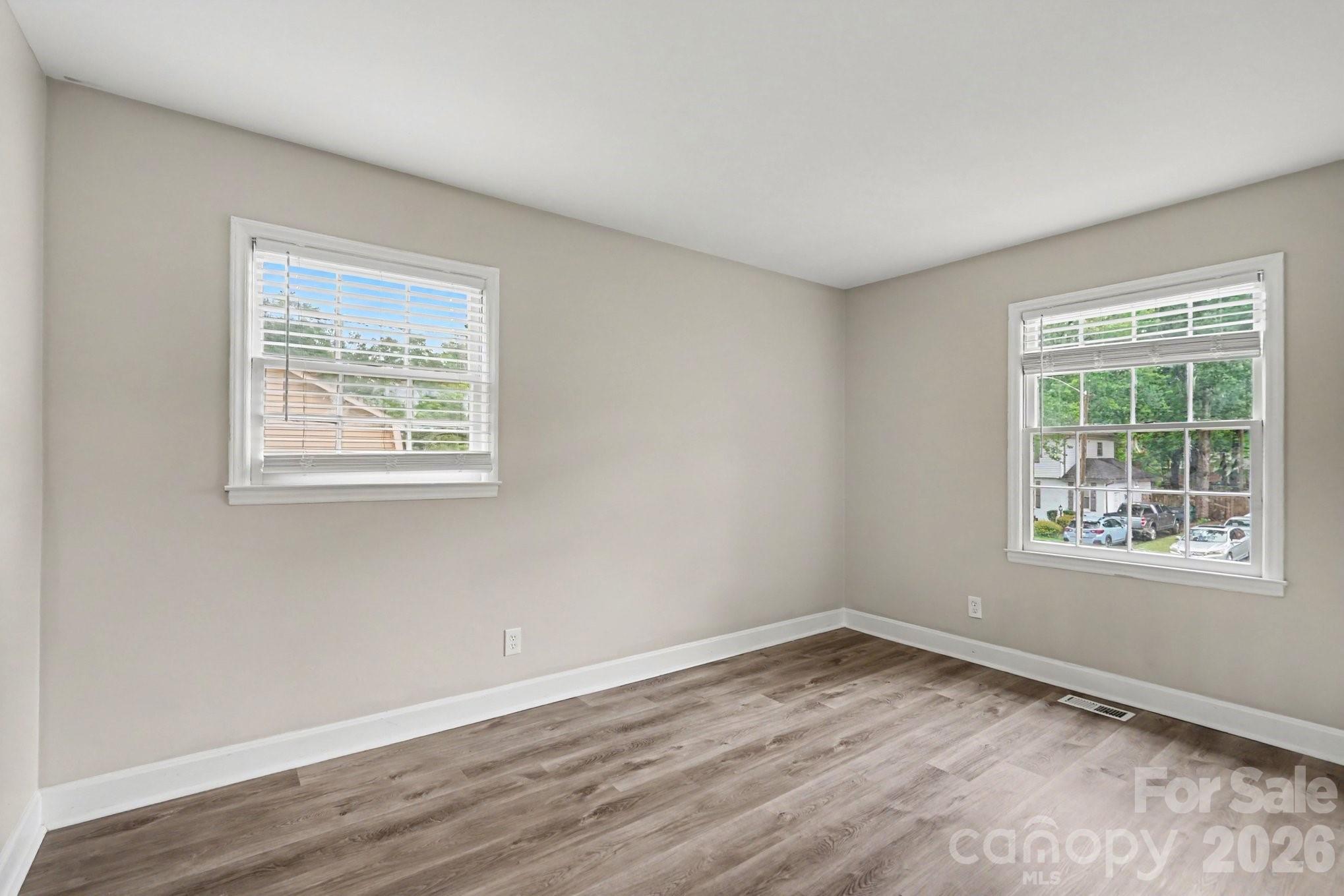 6601 Lynfield Drive — Charlotte