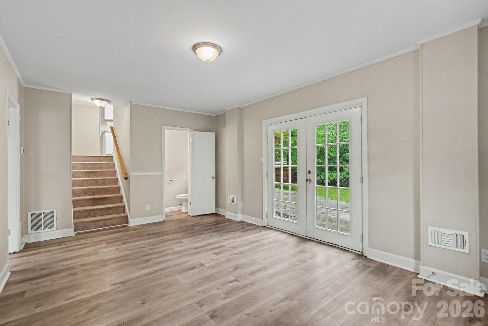 6601 Lynfield Drive — Charlotte