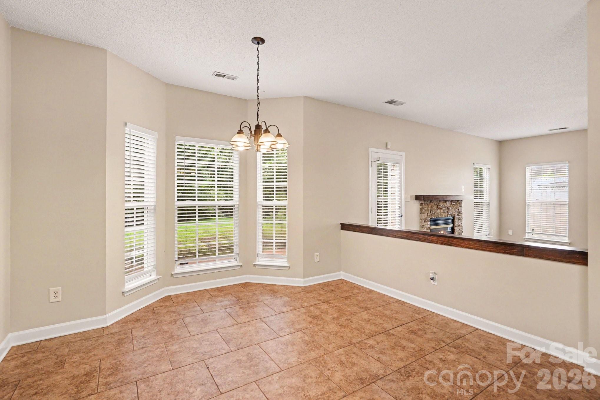 12616 Coral Sunrise Drive — Huntersville