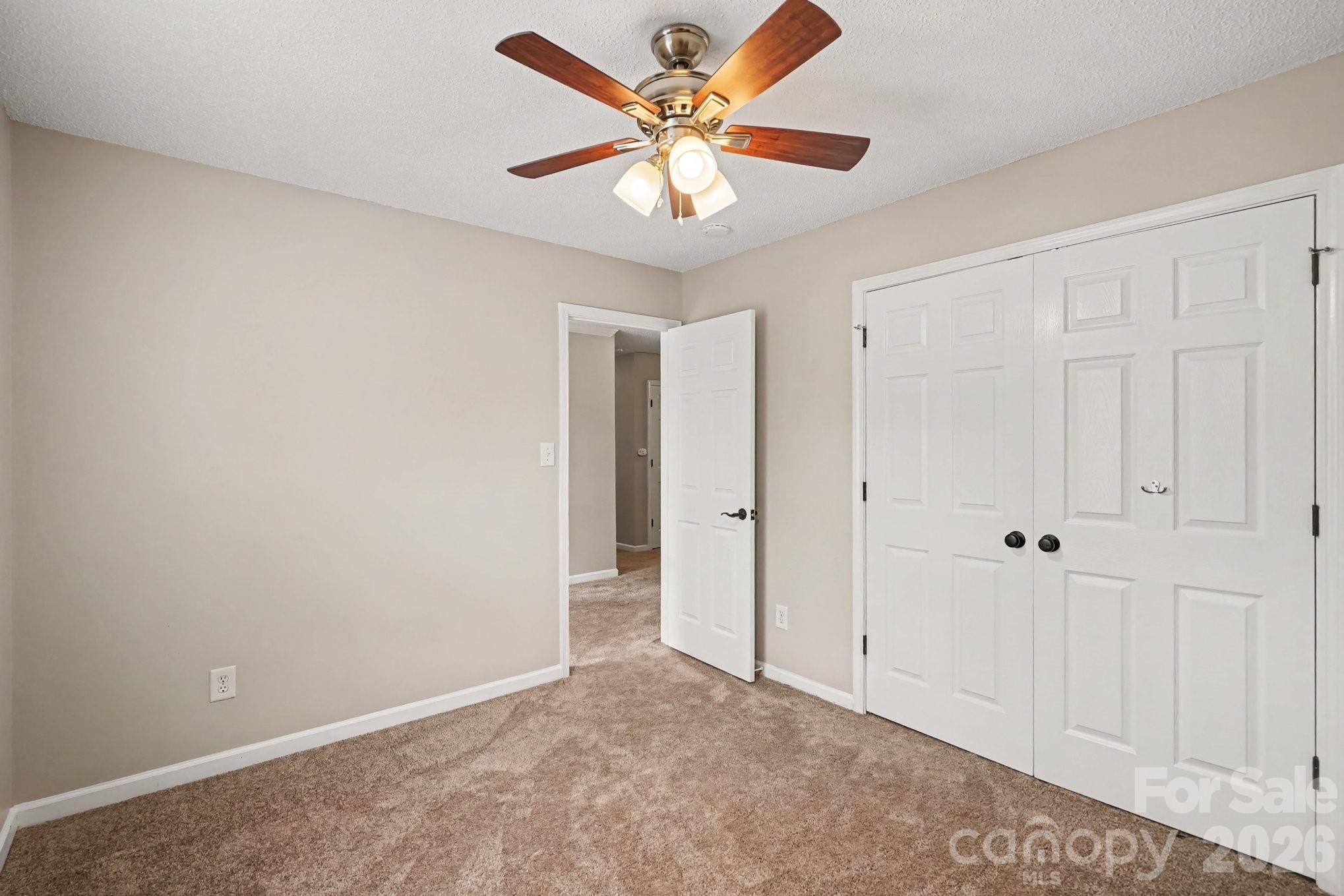 12616 Coral Sunrise Drive — Huntersville